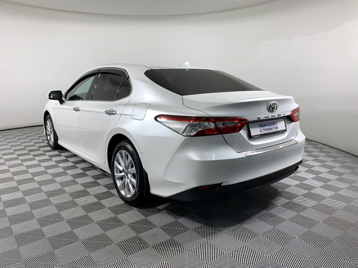 TOYOTA Camry 2.5, 2019 года, Автоматическая, БЕЛЫЙ