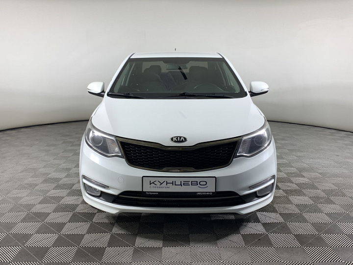 KIA Rio 1.6, 2016 года, Механика, Белый