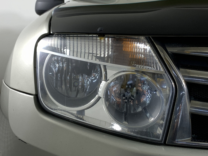 Renault Duster 1.6, 2014 года, Механика, Бежевый