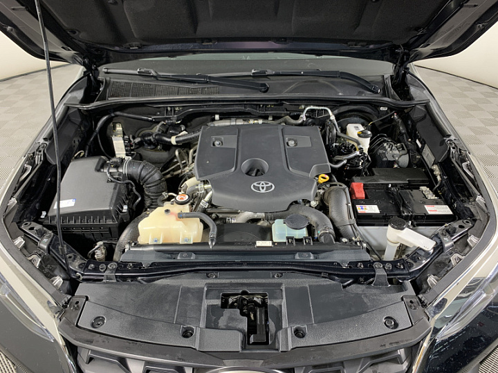 TOYOTA Fortuner 2.8, 2021 года, Автоматическая, ЧЕРНЫЙ