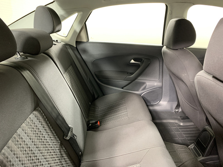 VOLKSWAGEN Polo 1.6, 2017 года, Механика, БЕЖЕВЫЙ