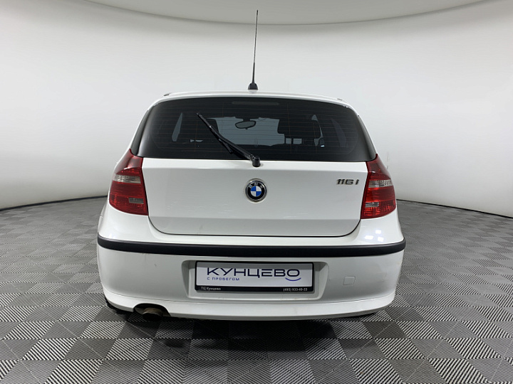 BMW 1 серии 1.6, 2009 года, Автоматическая, БЕЛЫЙ