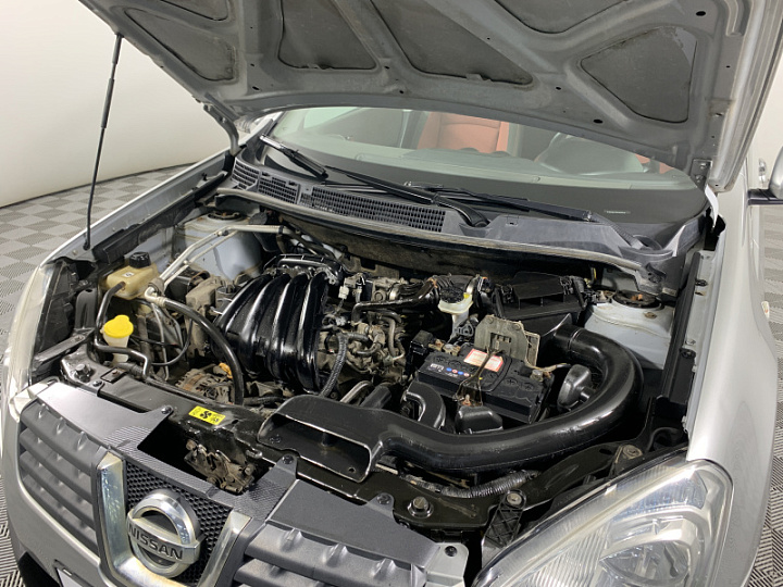 NISSAN Qashqai 1.6, 2007 года, Механика, Серебристый