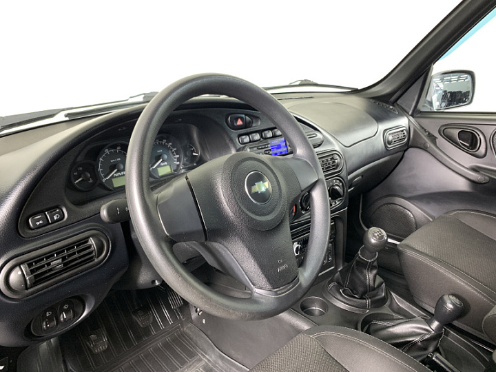 CHEVROLET Niva 1.7, 2018 года, Механика, БЕЛЫЙ