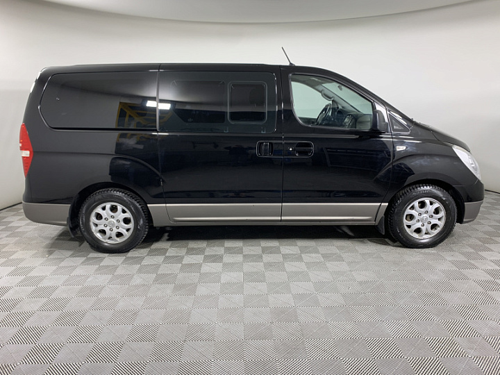 HYUNDAI H-1 2.4, 2011 года, Автоматическая, ЧЕРНЫЙ