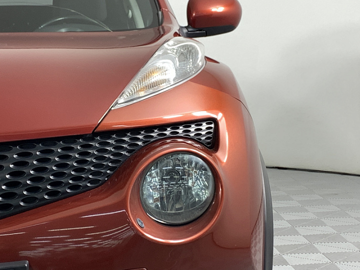 NISSAN Juke 1.6, 2012 года, Механика, КРАСНЫЙ