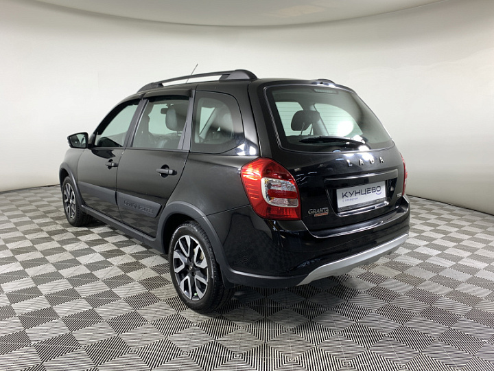 Lada Granta 1.6, 2023 года, Механика, ЧЕРНЫЙ