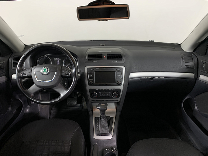 SKODA Octavia 1.8, 2010 года, Автоматическая, БОРДОВЫЙ