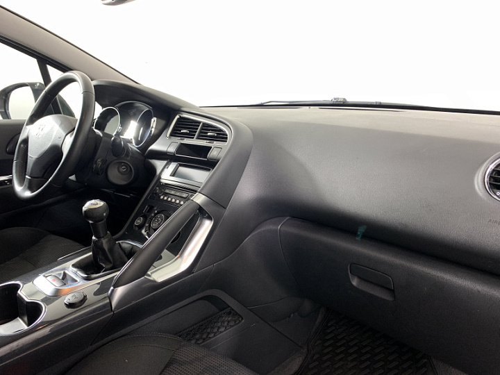 PEUGEOT 3008 1.6, 2011 года, Механика, КОРИЧНЕВЫЙ