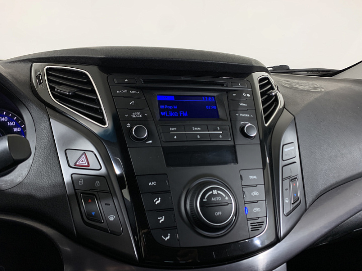 HYUNDAI i40 2, 2016 года, Автоматическая, ЧЕРНЫЙ