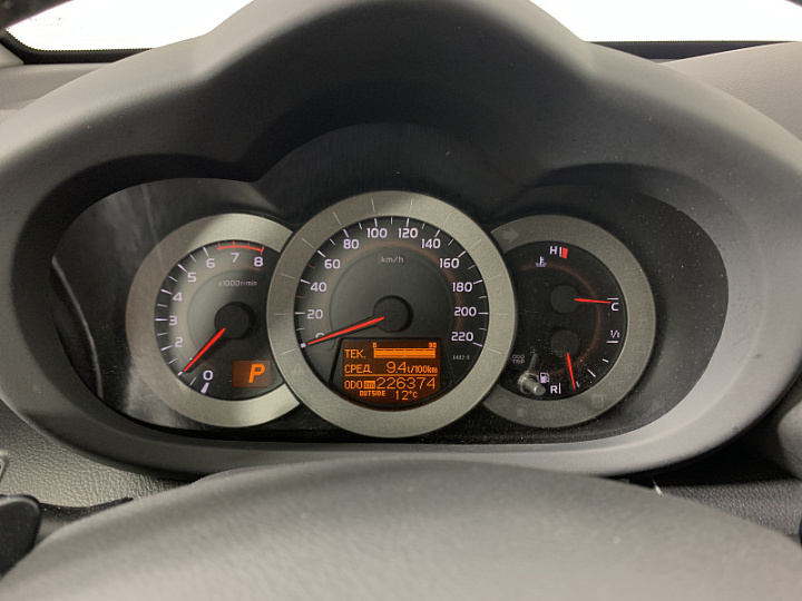 TOYOTA RAV4 2, 2012 года, Автоматическая, БЕЛЫЙ