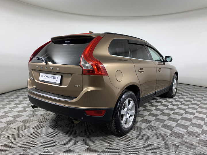 VOLVO XC60 2, 2011 года, Робот, Золотистый