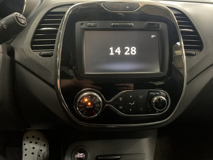 Renault Kaptur 1.6, 2016 года, Вариатор, Оранжевый