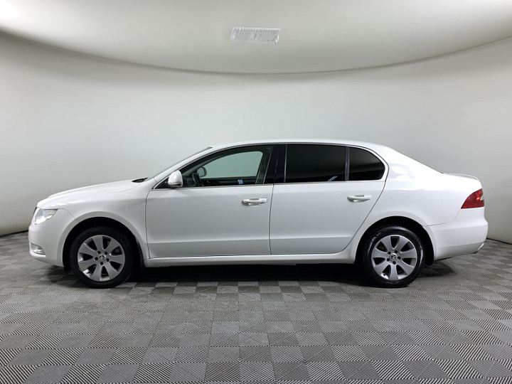SKODA Superb 1.8, 2012 года, Автоматическая, БЕЛЫЙ