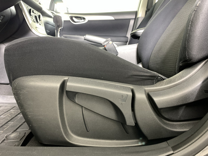 Nissan Sentra 1.6, 2014 года, Вариатор, Черный