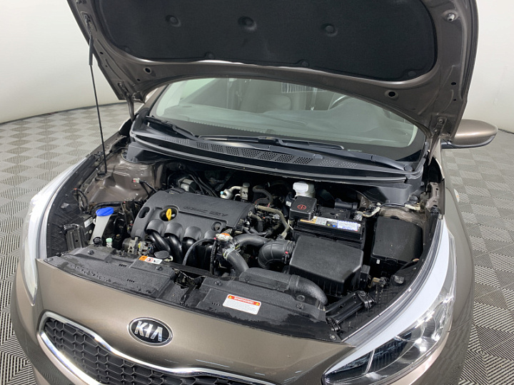 KIA Ceed 1.4, 2014 года, Механика, КОРИЧНЕВЫЙ