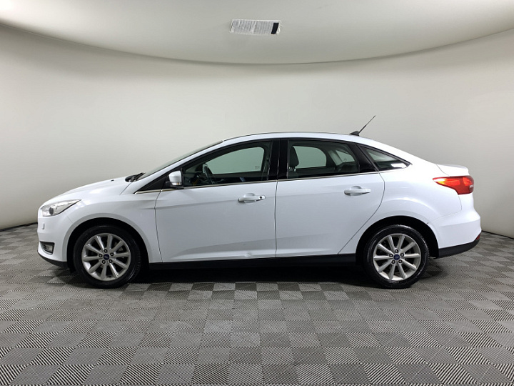 Ford Focus 1.6, 2018 года, Робот, Белый