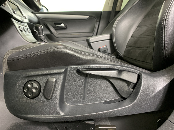 VOLKSWAGEN Passat CC 1.8, 2012 года, Робот, ЧЕРНЫЙ
