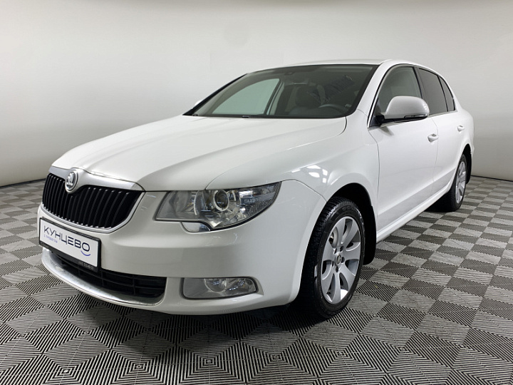 SKODA Superb 1.8, 2012 года, Автоматическая, БЕЛЫЙ