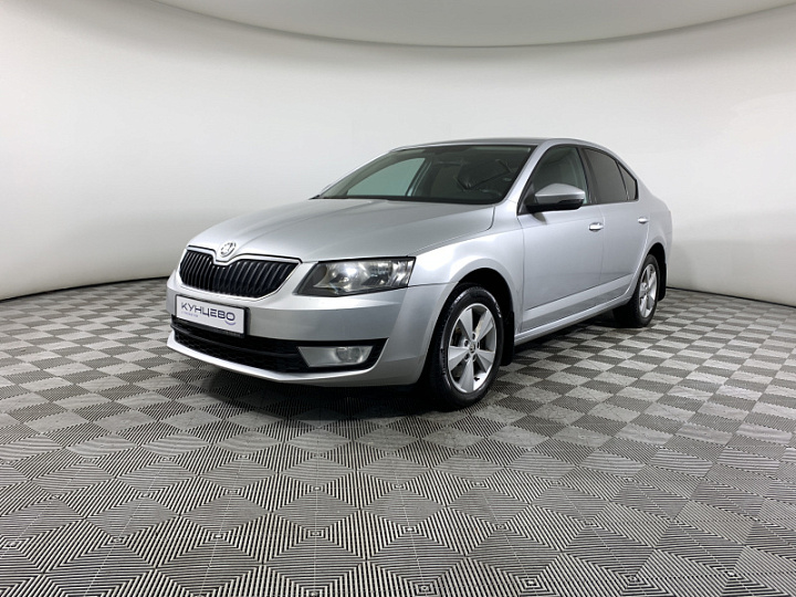 SKODA Octavia 1.8, 2014 года, Робот, Серебристый