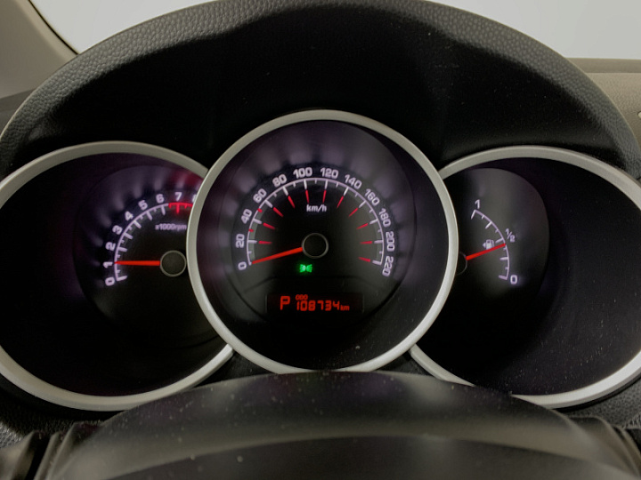KIA Venga 1.6, 2012 года, Автоматическая, КРАСНЫЙ