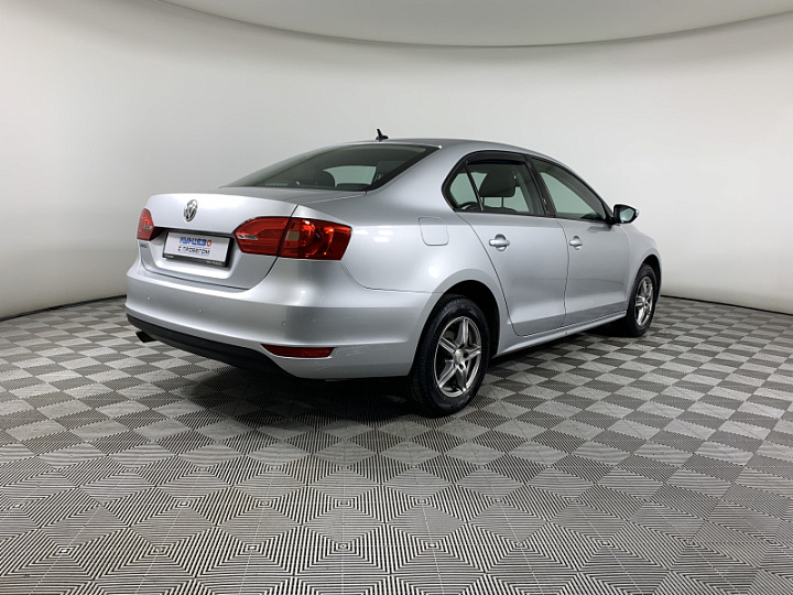 VOLKSWAGEN Jetta 1.6, 2013 года, Автоматическая, Серебристый