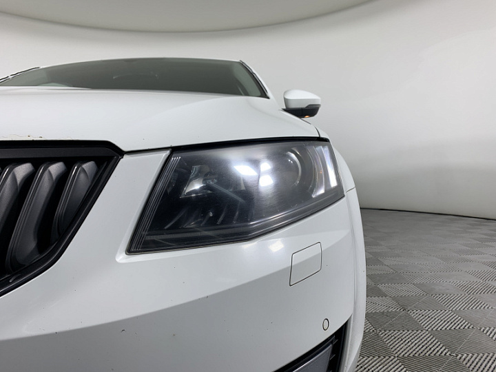 SKODA Octavia 1.8, 2015 года, Робот, БЕЛЫЙ