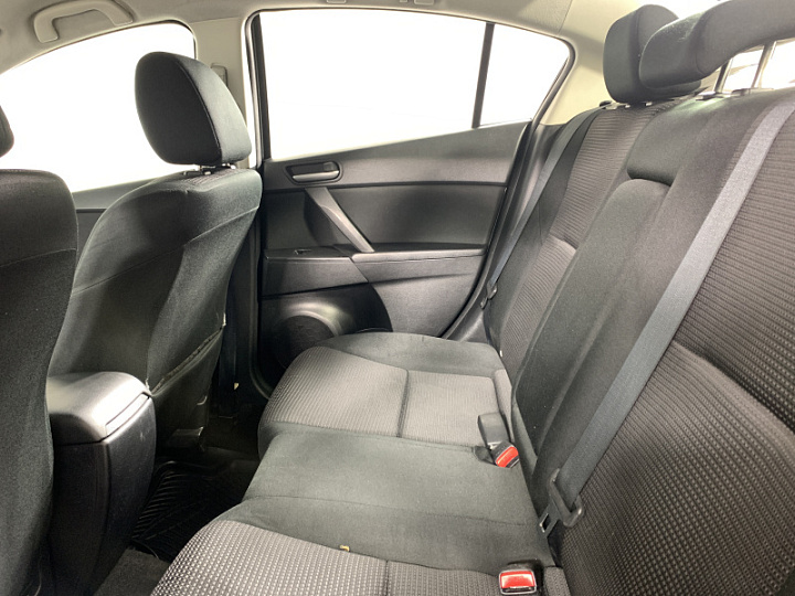 MAZDA 3 1.6, 2012 года, Автоматическая, СЕРЫЙ