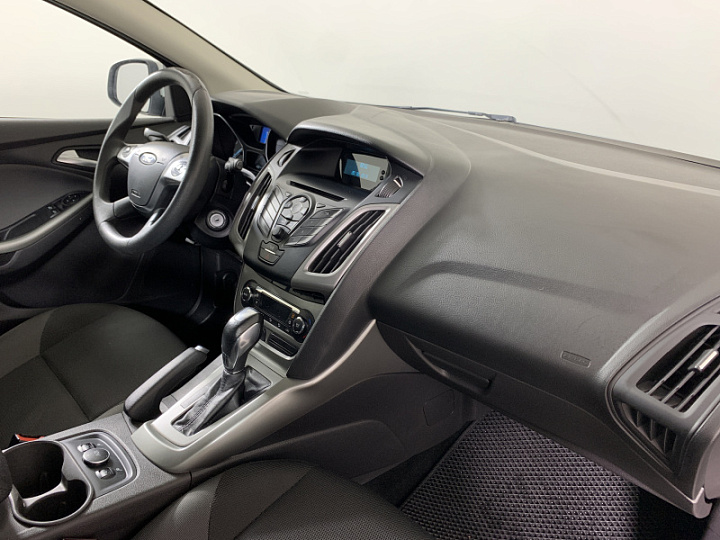 FORD Focus 1.6, 2014 года, Робот, Серебристый
