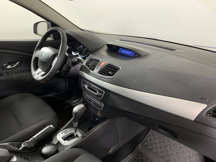 RENAULT Fluence 1.6, 2011 года, Автоматическая, КРАСНЫЙ