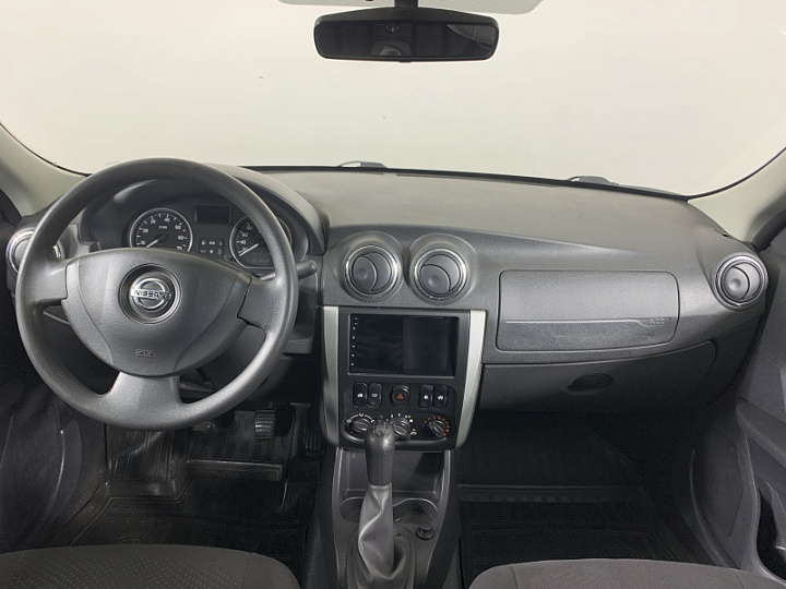 NISSAN Almera 1.6, 2014 года, Механика, Серебристый