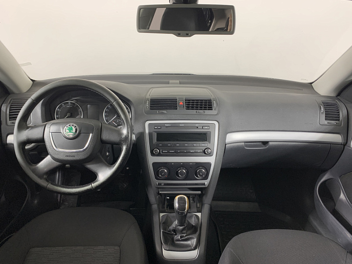 SKODA Octavia 1.4, 2012 года, Механика, ЧЕРНЫЙ