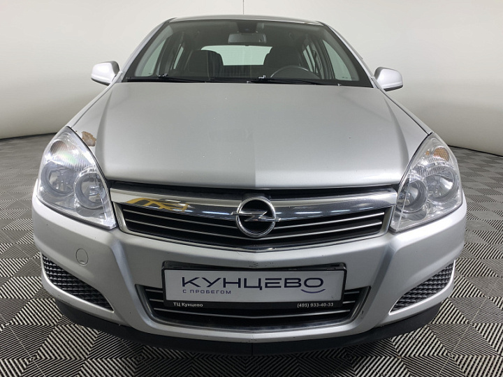 Opel Astra 1.8, 2014 года, Автоматическая, Серебристый
