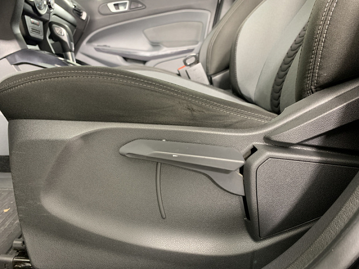 FORD EcoSport 1.6, 2015 года, Робот, ЧЕРНЫЙ