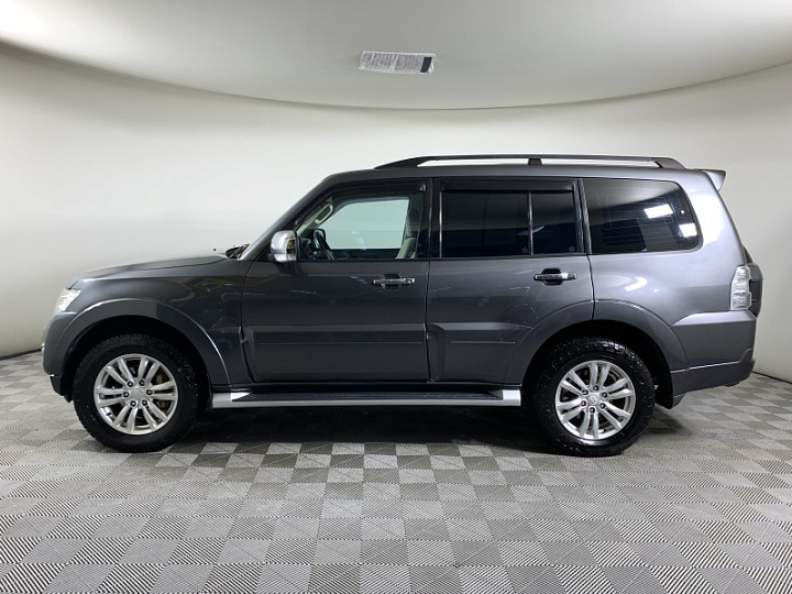 Mitsubishi Pajero 3.8, 2017 года, Автоматическая, Серый