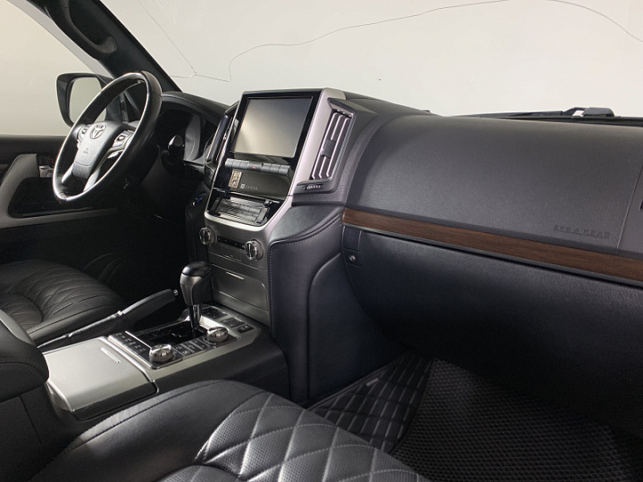 TOYOTA Land Cruiser 4.5, 2017 года, Автоматическая, ЧЕРНЫЙ