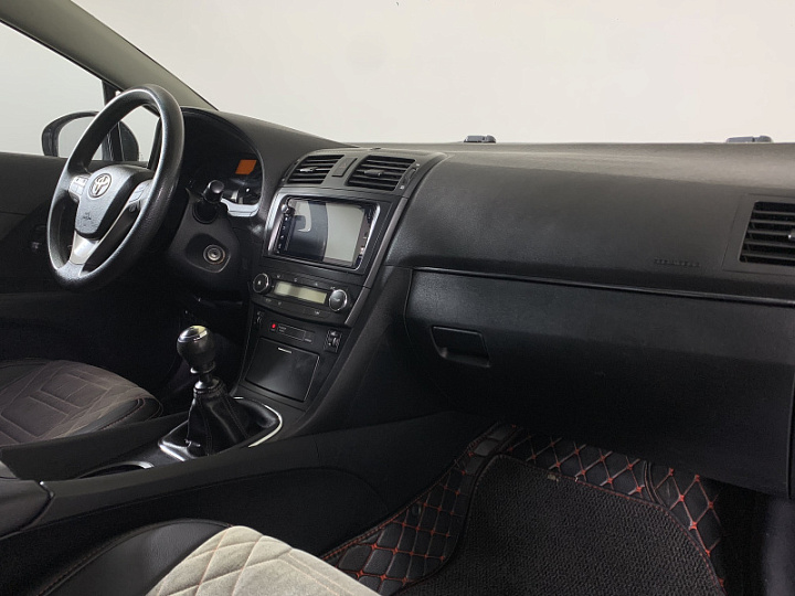 Toyota Avensis 1.8, 2011 года, Механика, ЧЕРНЫЙ