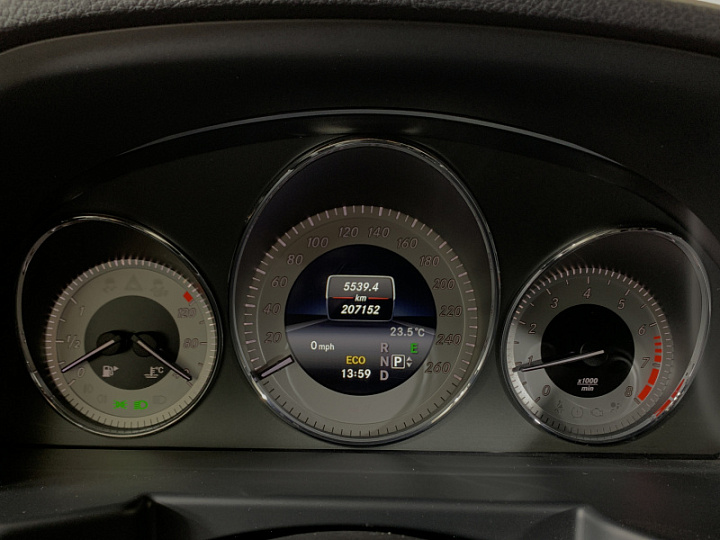 MERCEDES-BENZ GLK-Класс 2, 2013 года, Автоматическая, БЕЛЫЙ