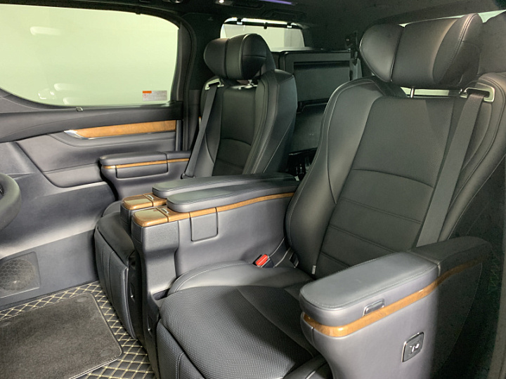 TOYOTA Alphard 3.5, 2016 года, Автоматическая, ЧЕРНЫЙ