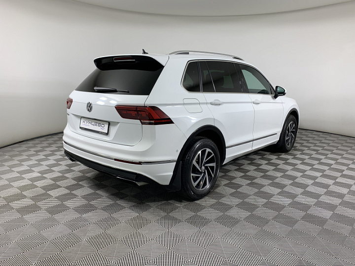 VOLKSWAGEN Tiguan 1.4, 2018 года, Робот, БЕЛЫЙ