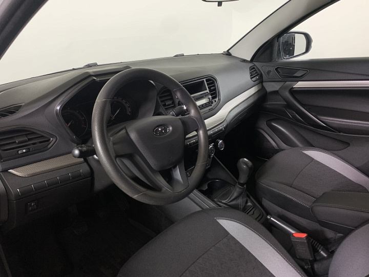 LADA (ВАЗ) Vesta 1.6, 2024 года, Механика, Белый