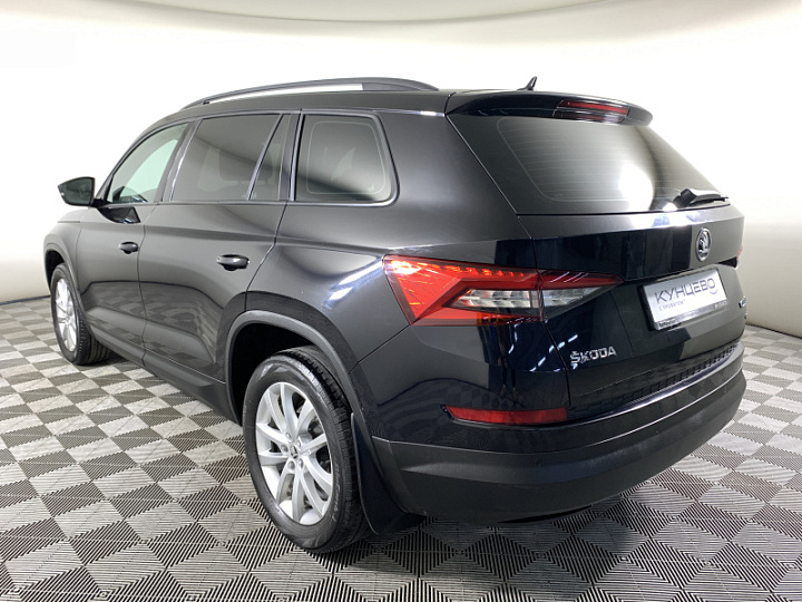 SKODA Kodiaq 2, 2019 года, Робот, ЧЕРНЫЙ