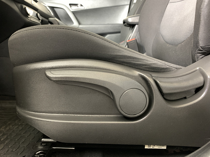 HYUNDAI Creta 2, 2018 года, Автоматическая, Серебристый