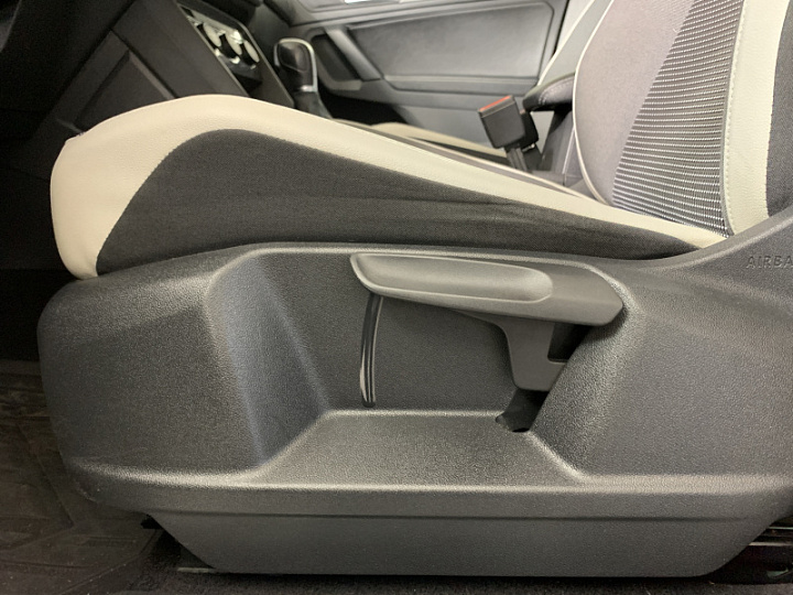 VOLKSWAGEN Tiguan 2, 2018 года, Робот, ЧЕРНЫЙ