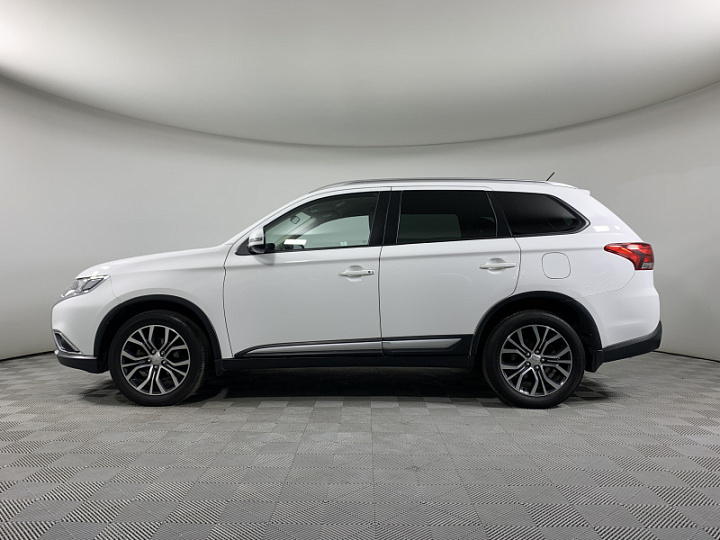 MITSUBISHI Outlander 2.4, 2016 года, Вариатор, БЕЛЫЙ