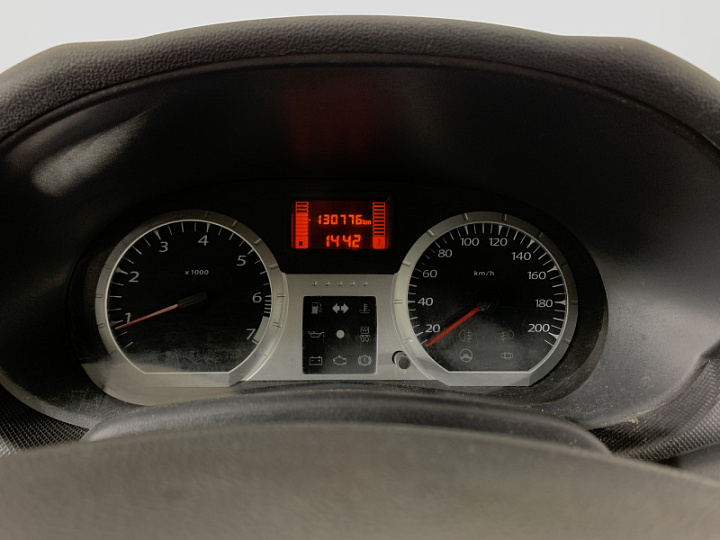 Lada Largus 1.6, 2019 года, Механика, Серебристый