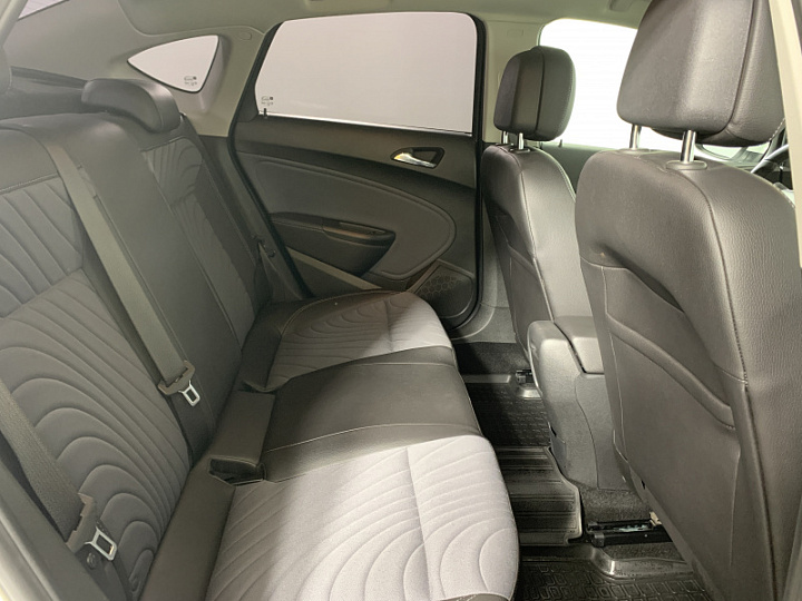 OPEL Astra 1.6, 2012 года, Механика, БЕЛЫЙ