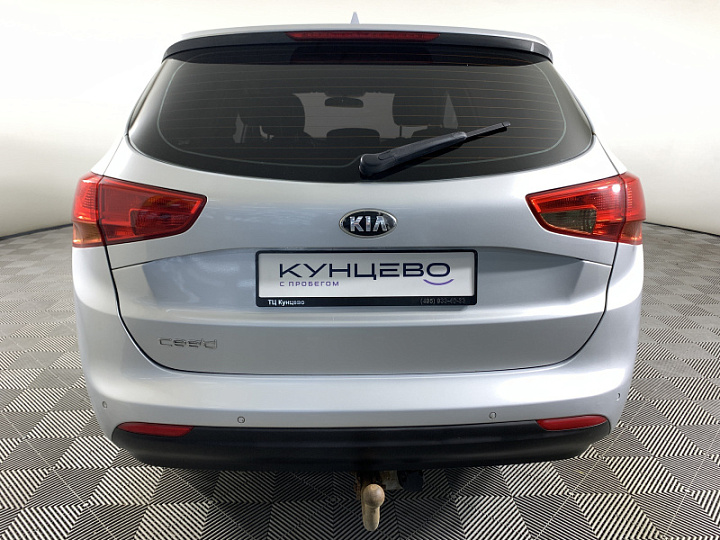 KIA Ceed 1.6, 2017 года, Автоматическая, Серебристый