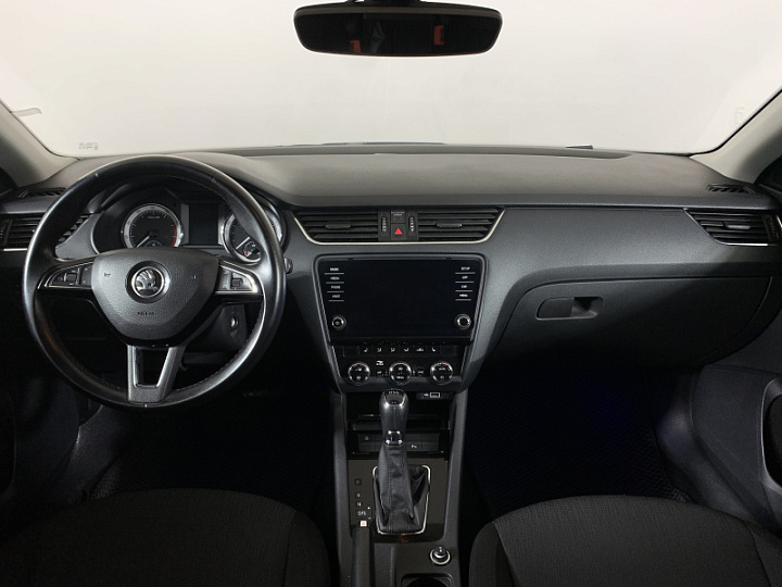 SKODA Octavia 1.8, 2018 года, Робот, ТЕМНО-СЕРЫЙ