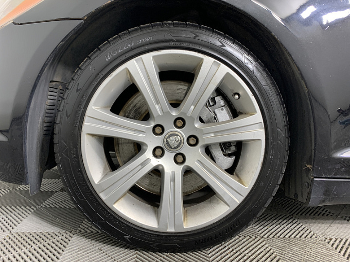 JAGUAR XF 3, 2010 года, Автоматическая, ЧЕРНЫЙ